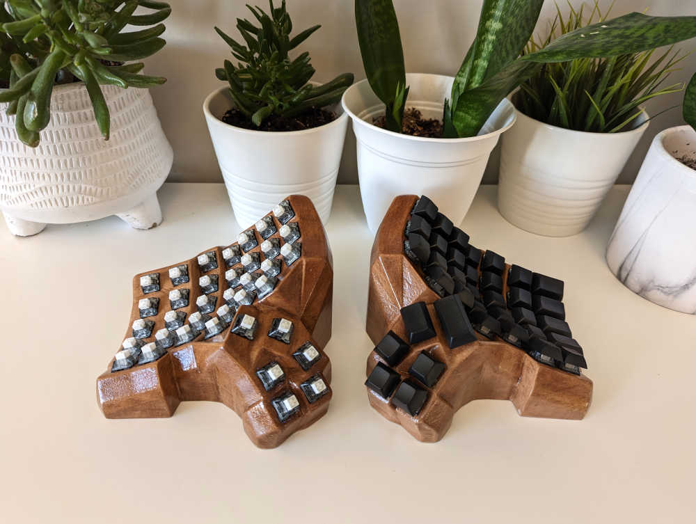 A picture of the keyboard; half has just the switches installed, and the other half has both switches and key caps installed